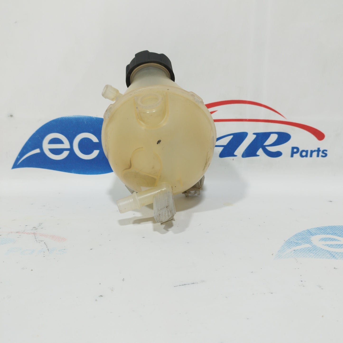 Expansion tank Peugeot 208 1.4 hdi 2015 code: 980077728002 ecoAC3895