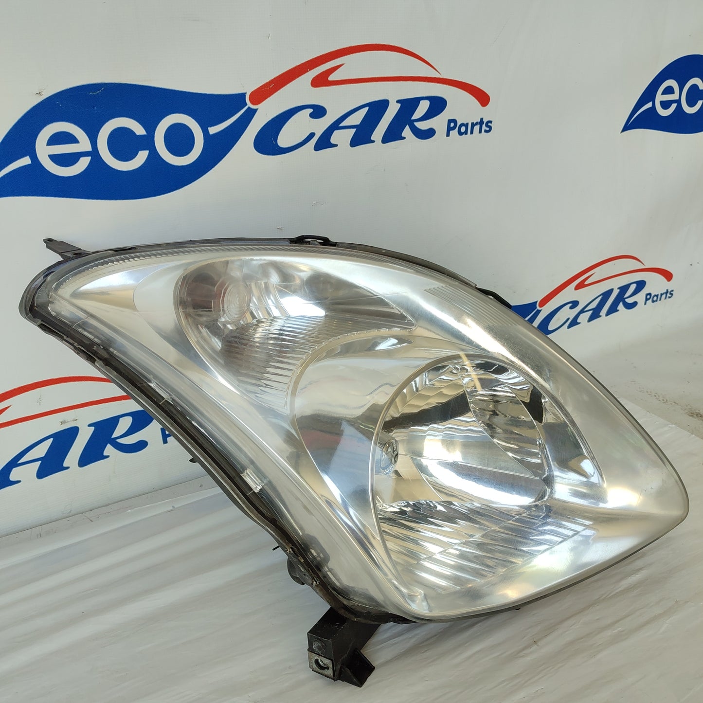 Fanale anteriore dx Suzuki Swift 2005 ecoAG1629