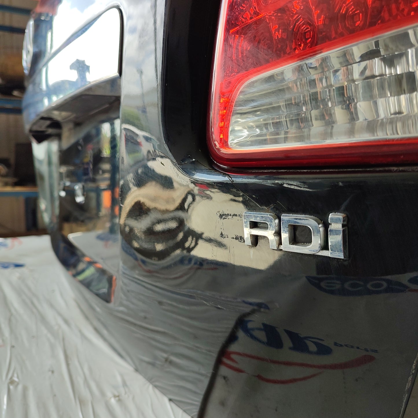 Schwarze Heckklappe Kia Sorento 2012 ecoAG1737