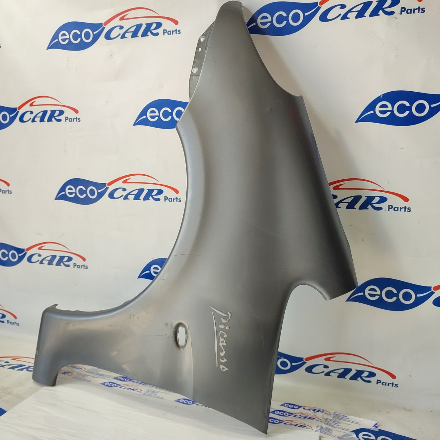 Dark gray left mudguard Citroen Xsara Picasso 2004 ecoAG1767