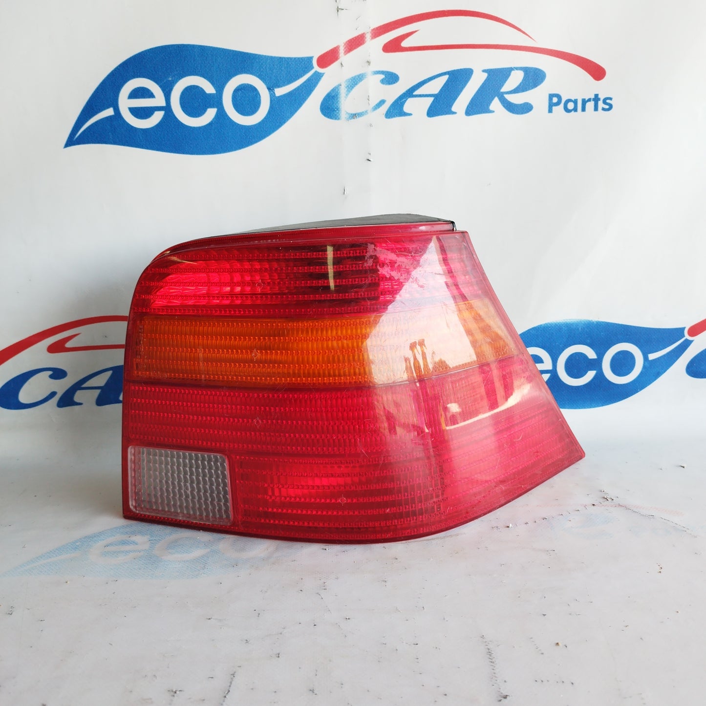Right rear light Volkswagen Golf 4 2000 code: 67742060 ecoAC4091