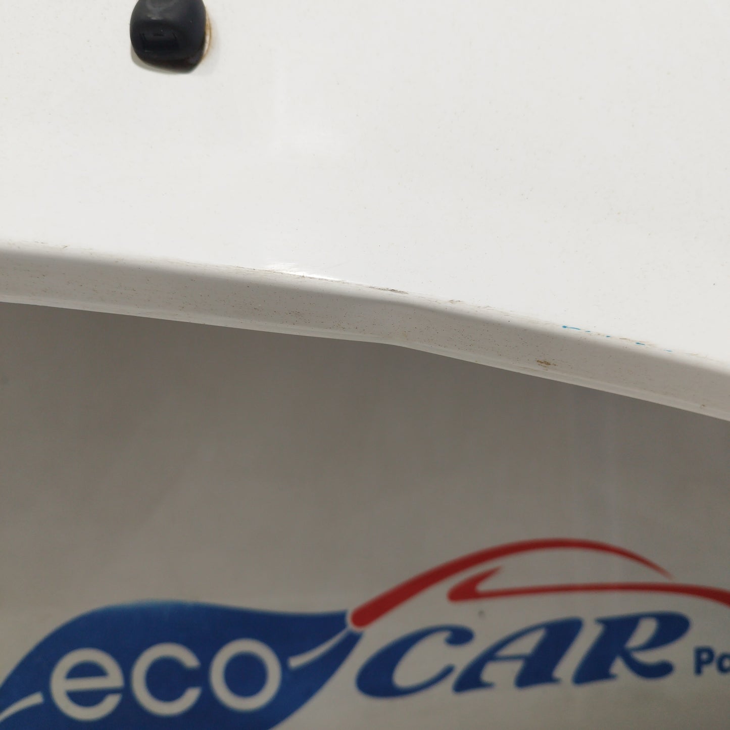 Capó blanco Peugeot 207 2010 ecoAC4105