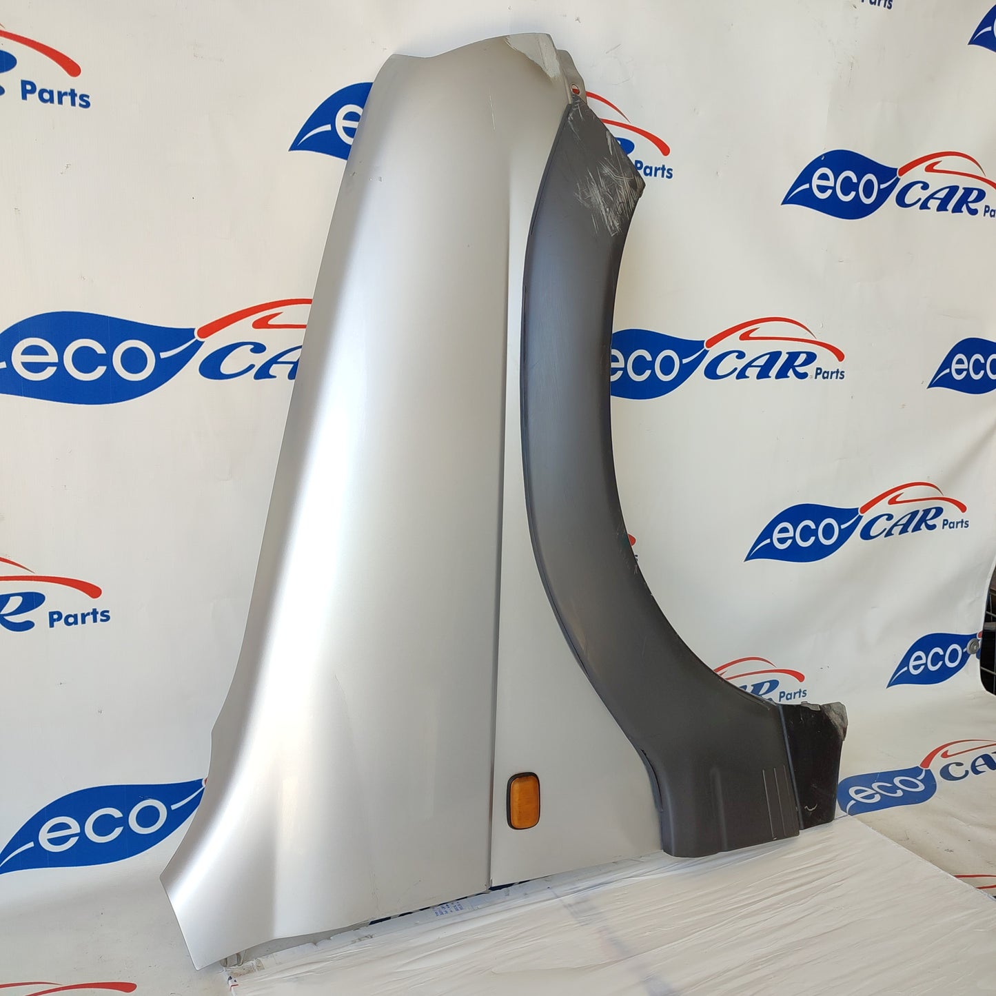 Silbergrauer rechter Kotflügel Daihatsu Terios 2001 ecoAG1977