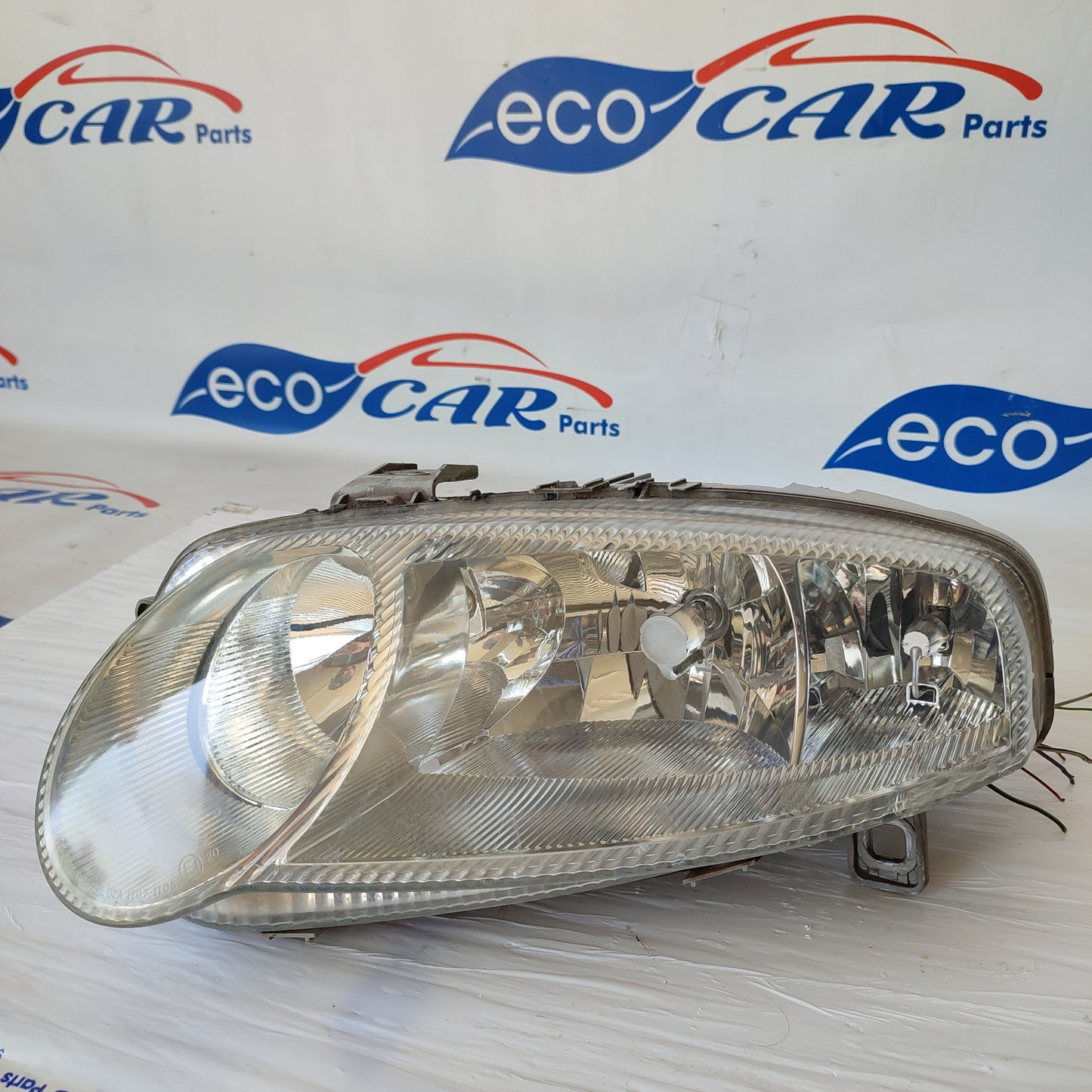 Fanale anteriore sx Alfa Romeo 147 I serie ecoAG1984