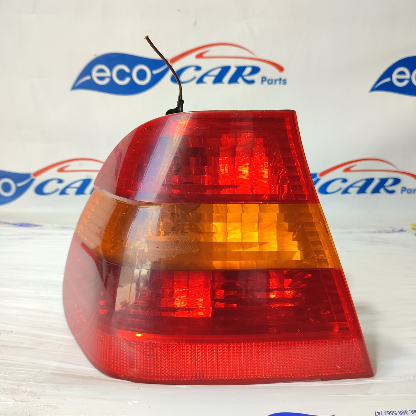 BMW 3er E46 linke Rückleuchte gelber Pfeil ecoAG2029