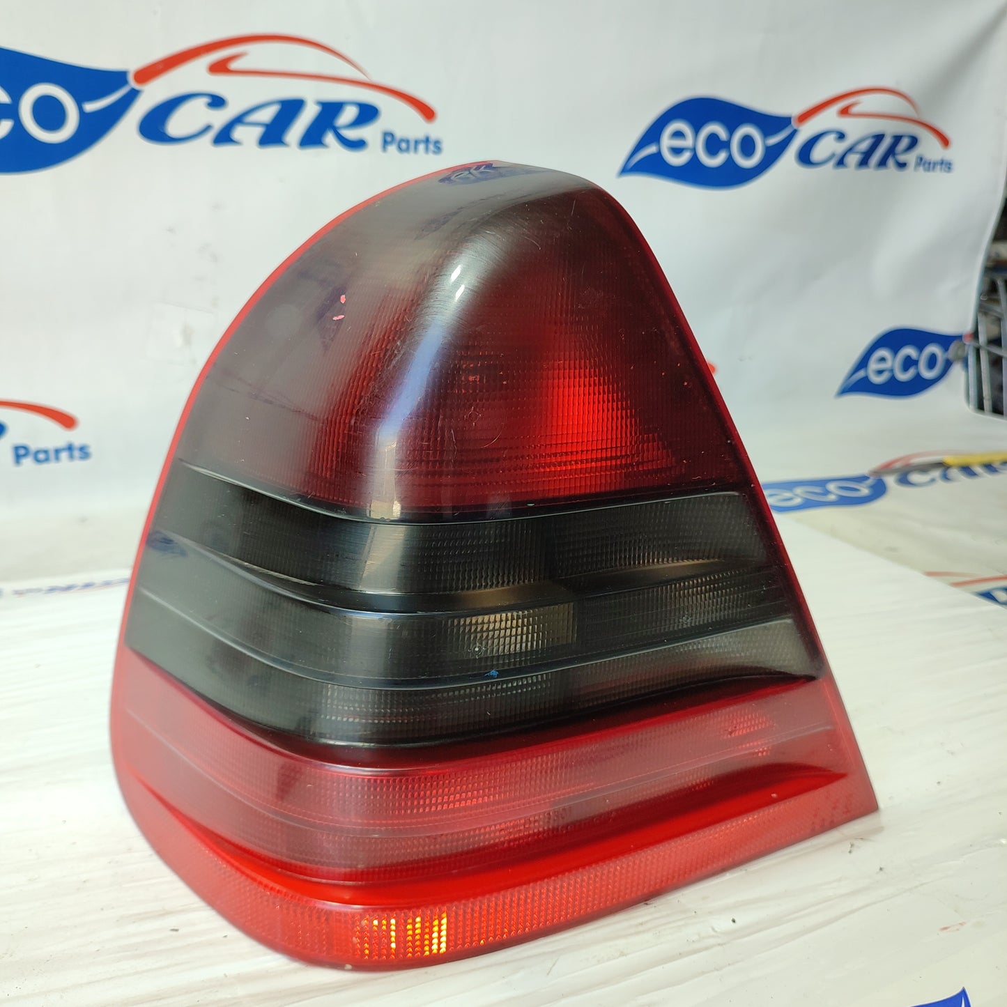 Linke Rückleuchte Mercedes C-Klasse W202 1998 Code: 2028203564 ecoAG2034