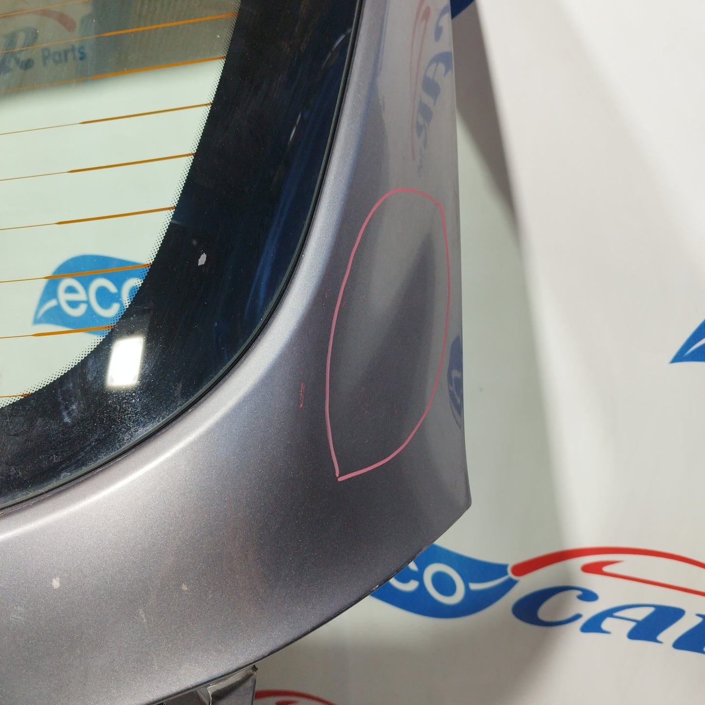 Dunkelgraue Heckklappe Hyundai Ix20 2012 ecoAC4244