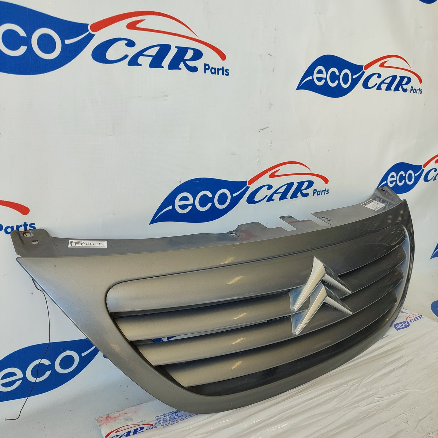 Dark gray front mask Citroen C3 2005 code: 9647156780 ecoAG2097