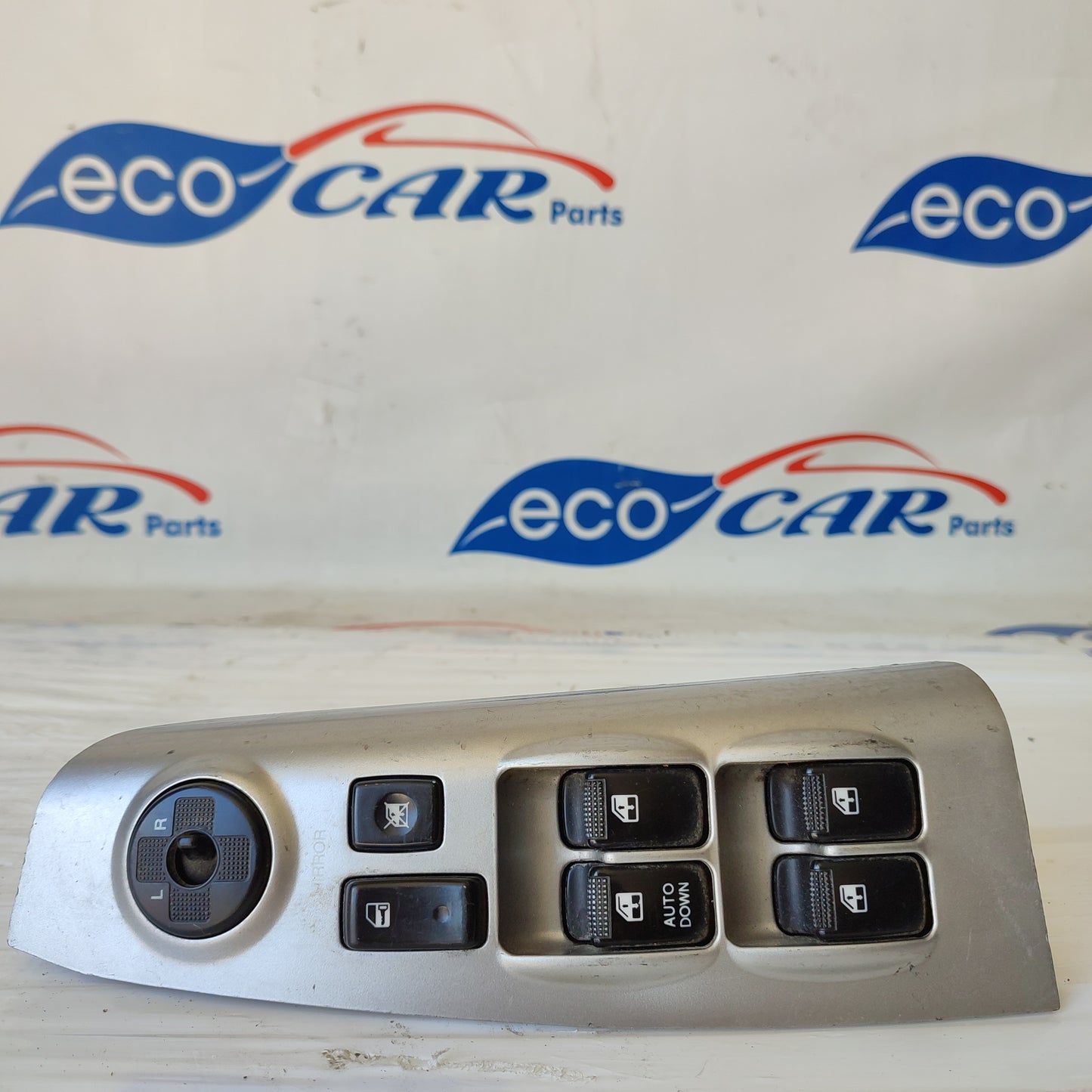Pulsantiera anteriore sx Kia Sportage 2009 cod:483493-1110 ecoAG2158