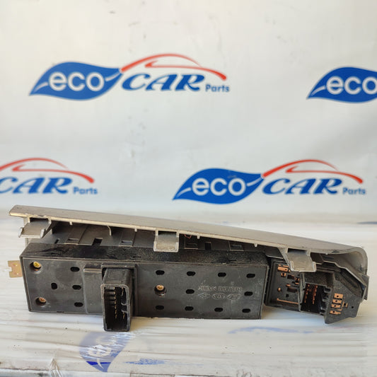 Pulsantiera anteriore sx Kia Sportage 2009 cod:483493-1110 ecoAG2158