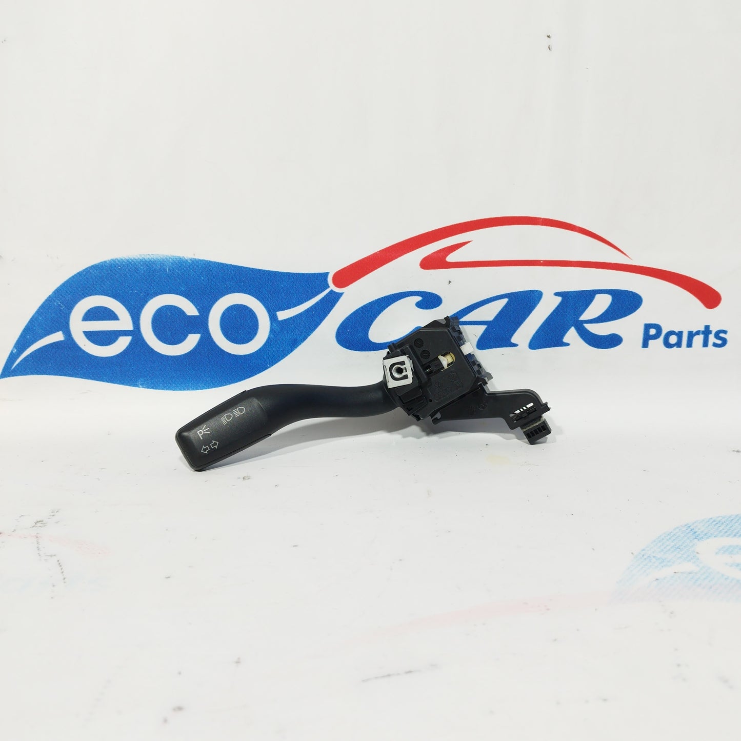 Audi A3 Sportback 2007 headlight and indicator switch lever code: 8p0953513A ecoAC4336