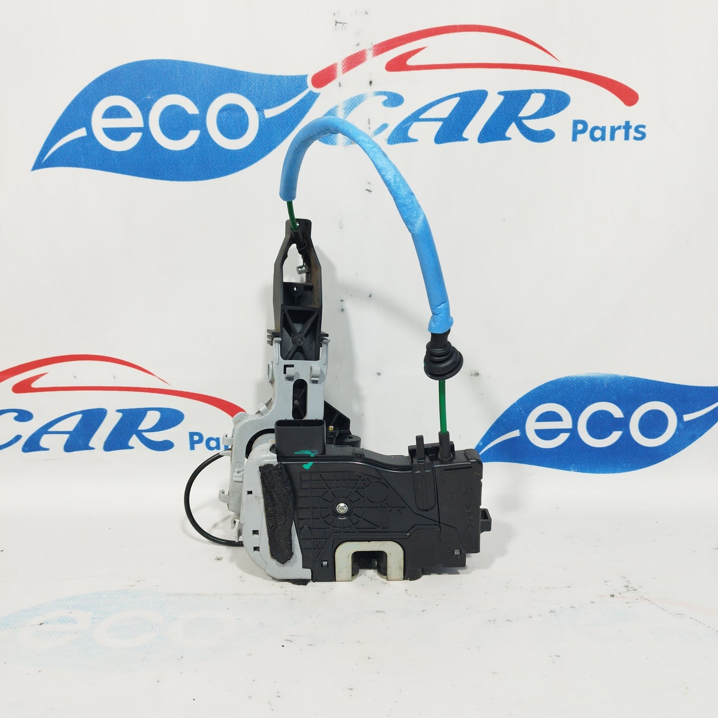 Left front lock Hyundai IX20 2018 4 pin code 81310-1k000 ecoAC4361