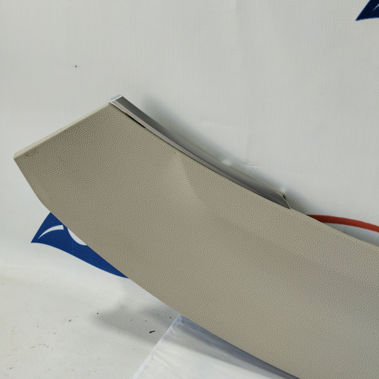 Left molding Central tunnel Alfa Romeo Stelvio 2018 beige cod. 156131987 ecoAG2276