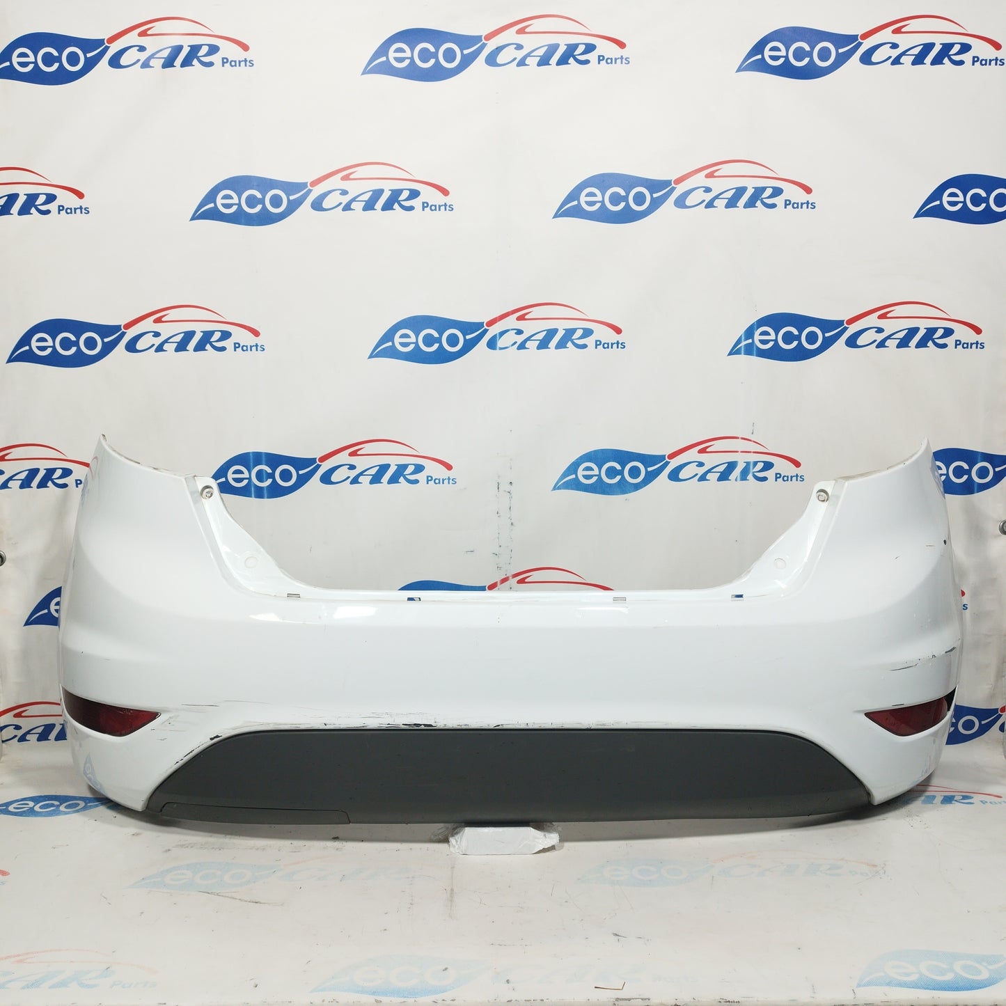 Paraurti posteriore bianco Ford Fiesta 2011 ecoAC4415