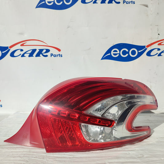 Fanale posteriore dx Peugeot 208 2015 codice: 9672628380 ecoAC4200