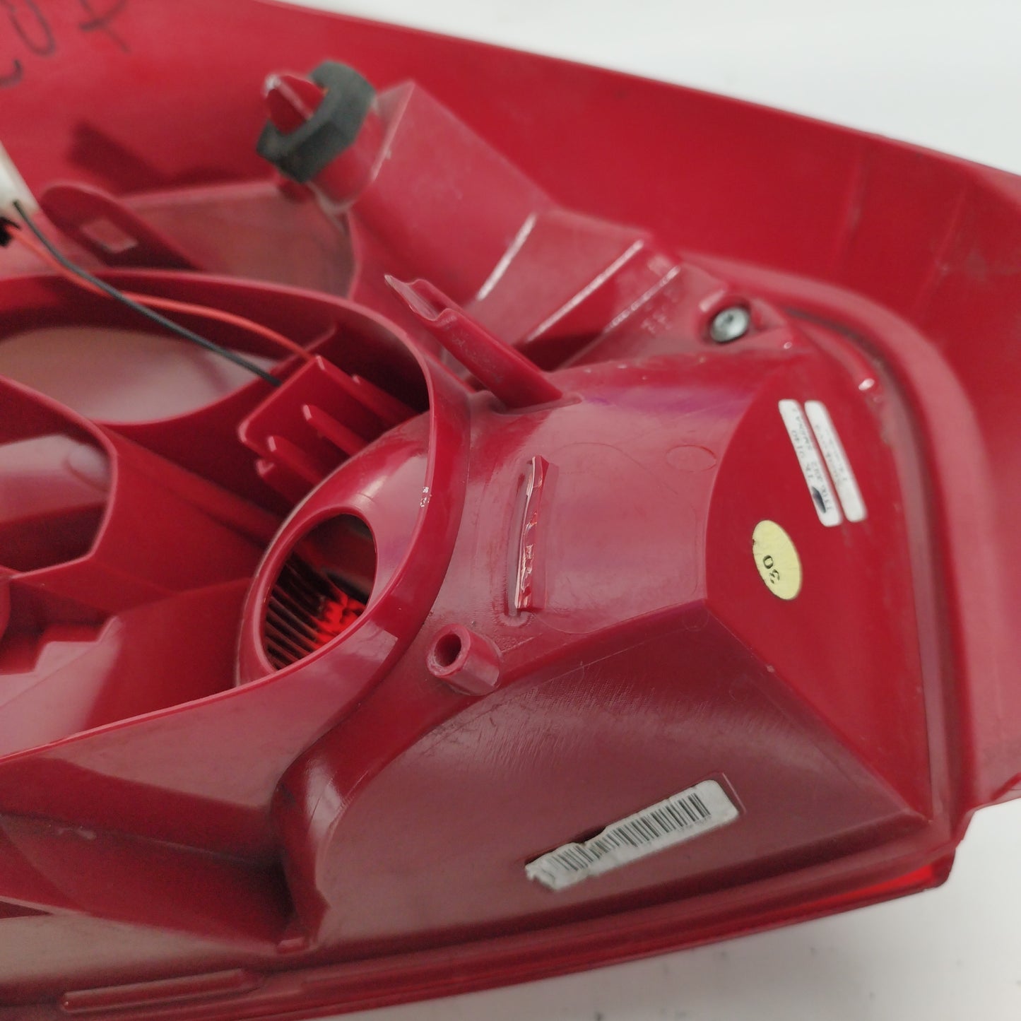 Right LED rear light Peugeot 208 2015 without hook lamp holder and broken plastic Code 9672628380 ecoac4445