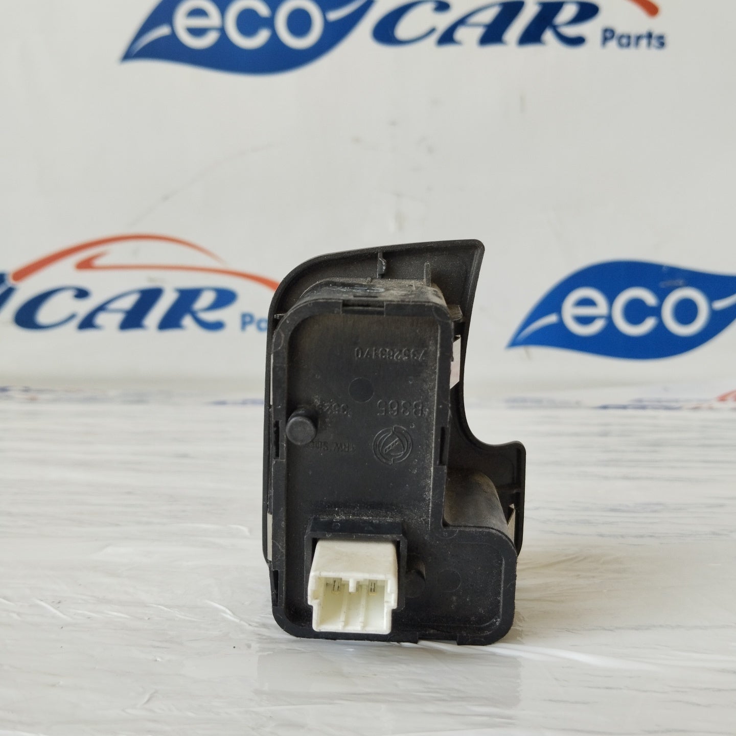 Pulsantiera anteriore dx Alfa Romeo 147 cod: 735263170 ecoAG2320