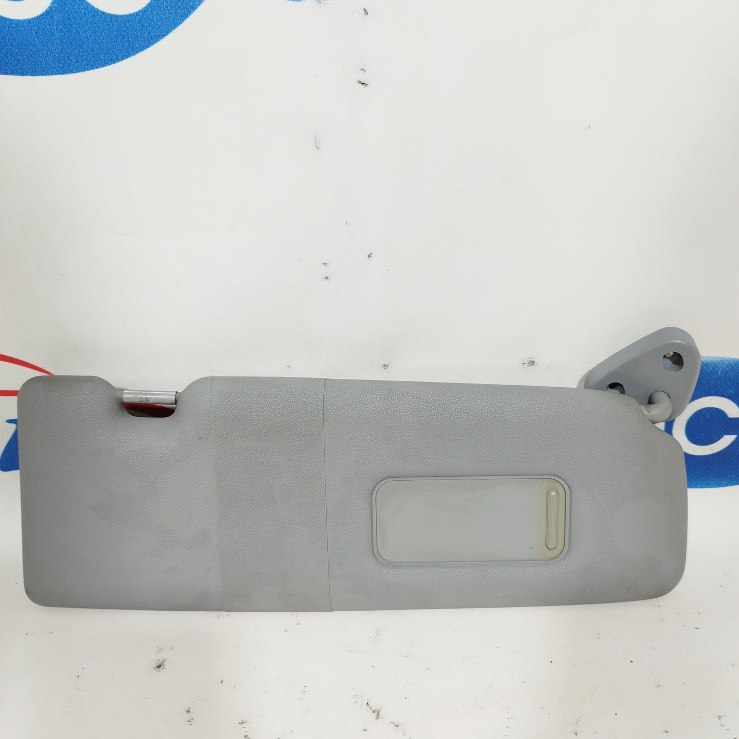 Light gray right sun visor BMW Serie 1 e81/e87 2008 ecoAC4447