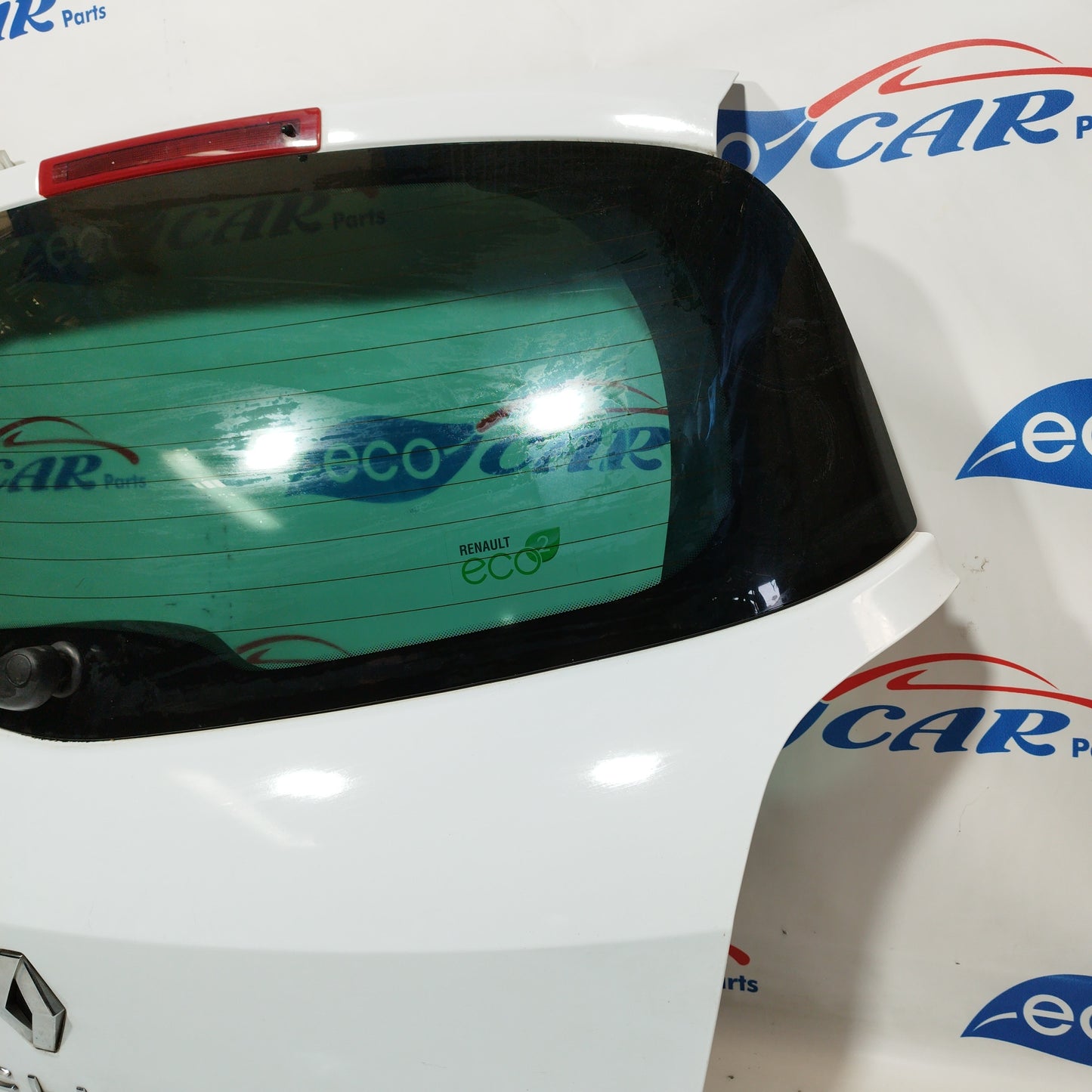 White tailgate Renault Clio 2010 sedan ecoAC4463