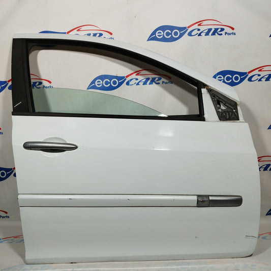 Renault Clio Limousine, Baujahr 2010, ecoAC4513, weiß, rechte Vordertür