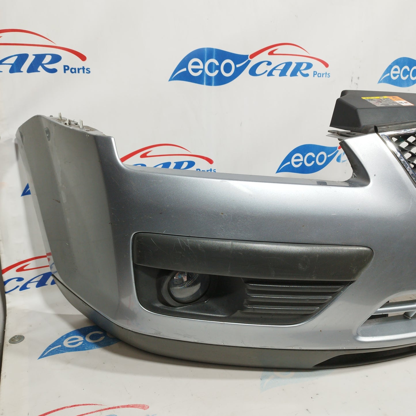 Medium gray front bumper Ford Focus 2005 ecoAC4544