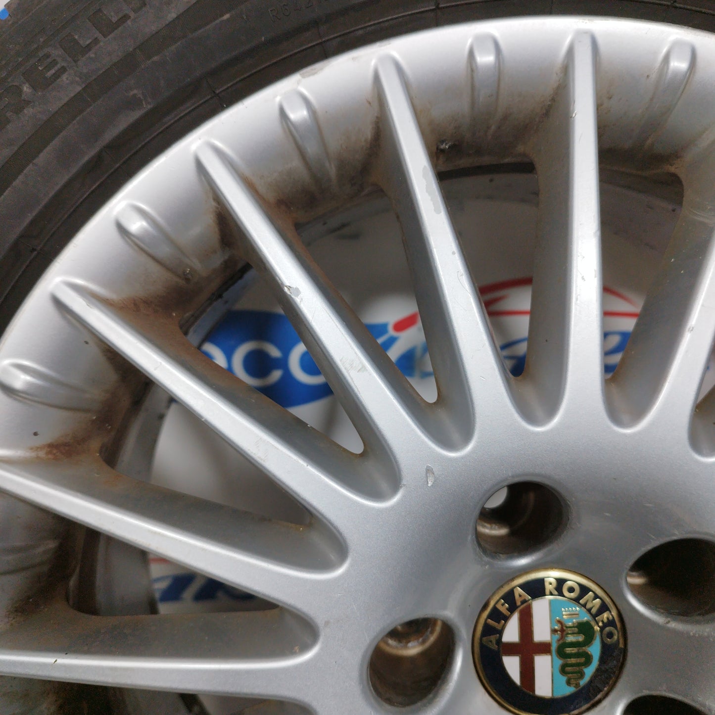 Cerchi in lega completi di gomme 225/50R17 Alfa Romeo 159 2010 codice: 50515634 ecoAC4546