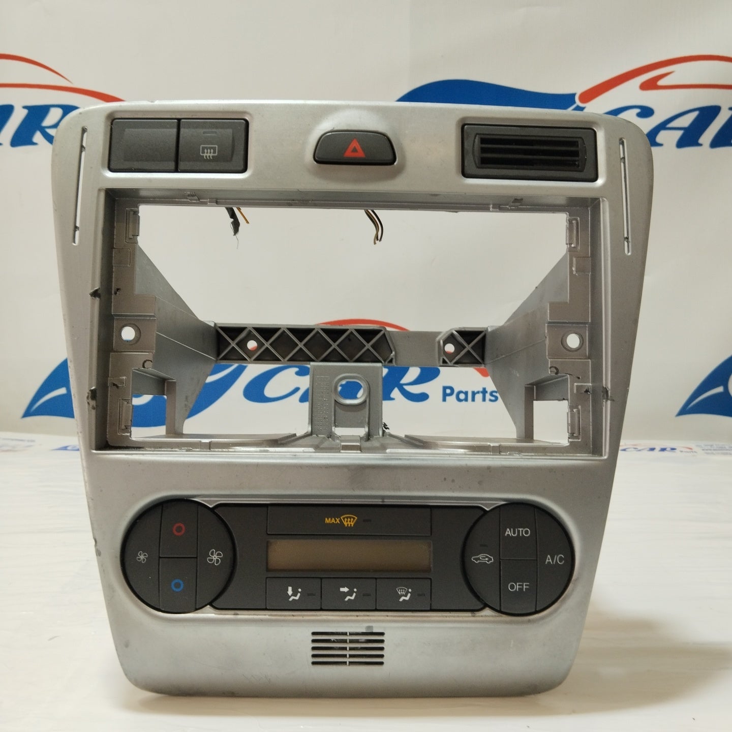 Klimabedienteil mit Struktur Ford Fiesta 2007 Code: 6s6t18c612ae ecoAG2410