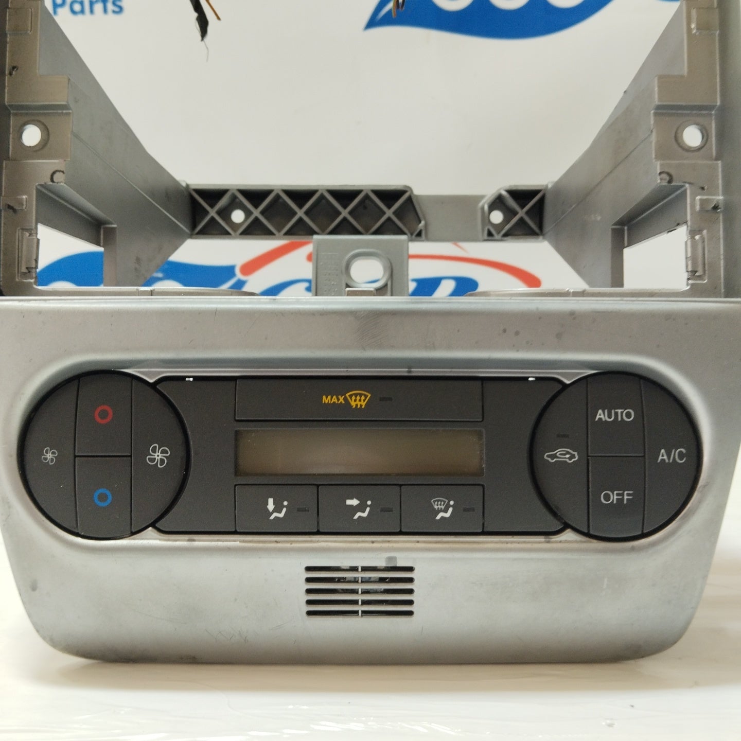 Klimabedienteil mit Struktur Ford Fiesta 2007 Code: 6s6t18c612ae ecoAG2410