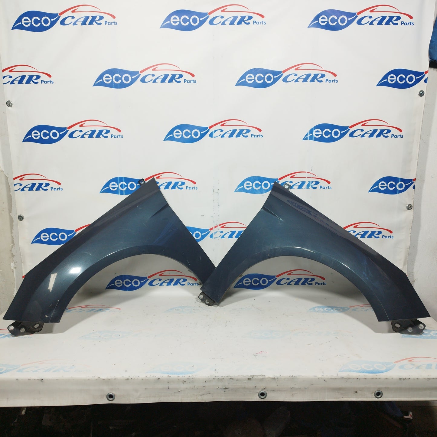 Komplette Karosserie in Anthrazitgrau-Metallic für Ford Focus 1.5 TDCi 2014 ecoAC4601