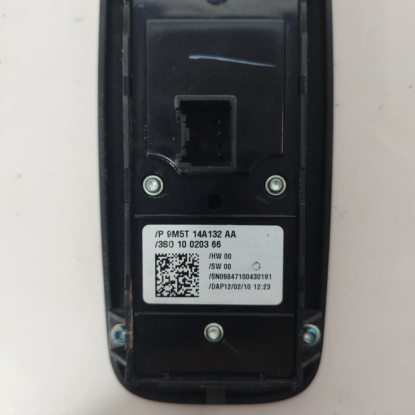 Pulsantiera anteriore sx Ford Kuga 2010 codice: 9m5t14a132aa ecoAC4614