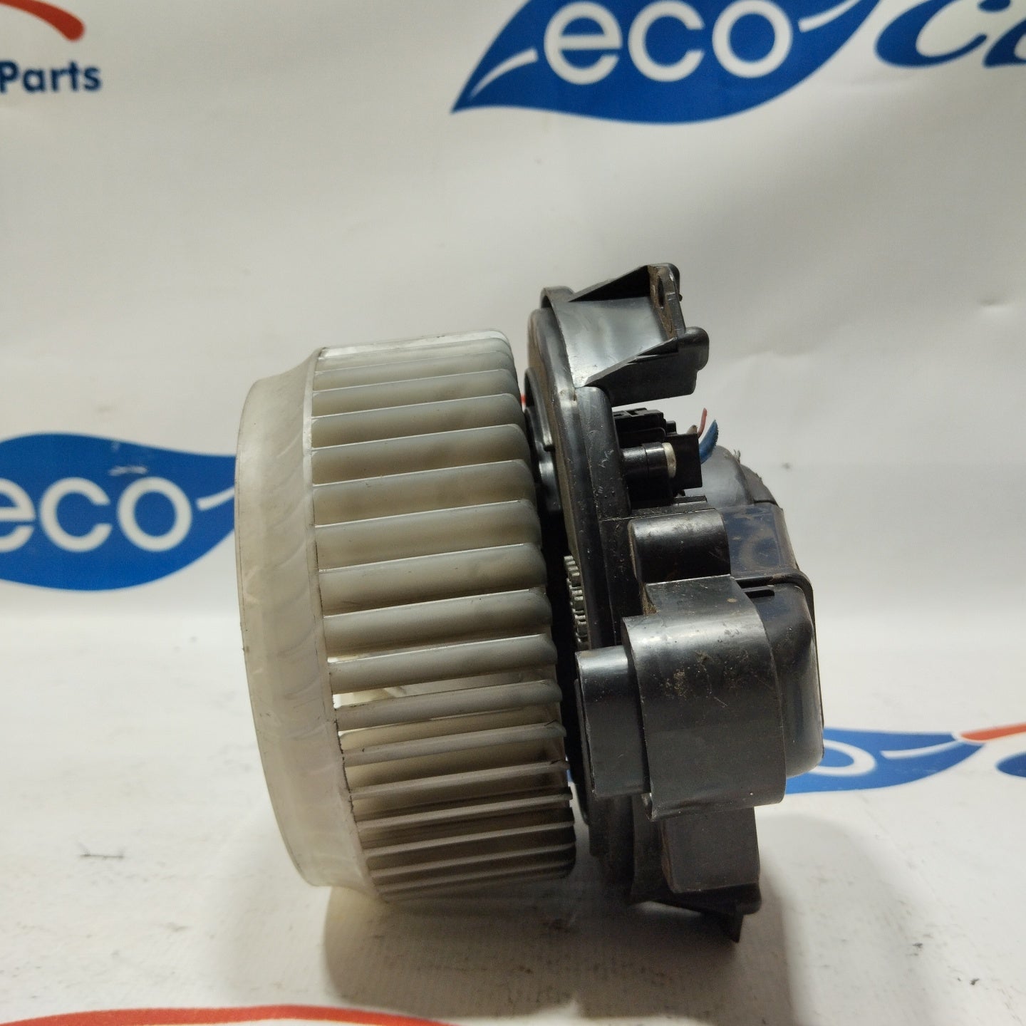 Interior heater fan Toyota Auris 2007 code: Av272700-8103 ecoAG2439