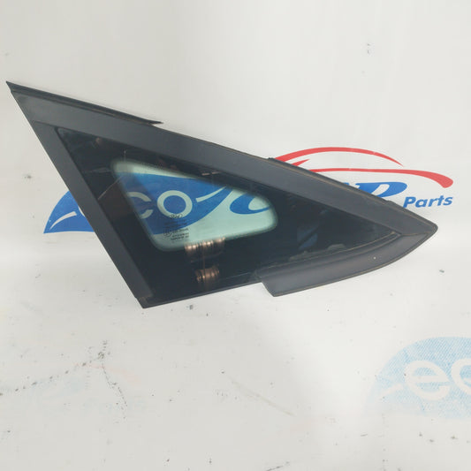 Vetro fisso anteriore dx Ford Fiesta 2011 ecoac4685