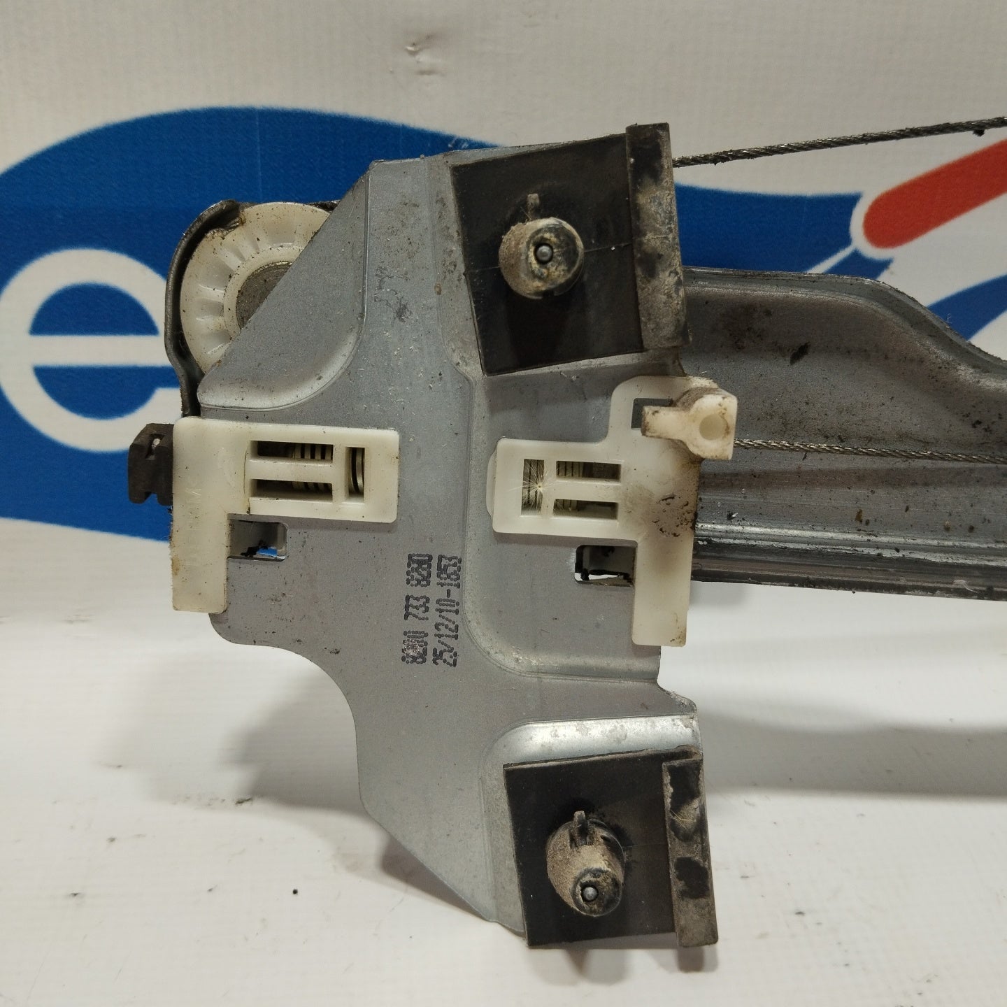 Right front rack Dacia Sandero 2010 code: 9030256 ecoAG2516