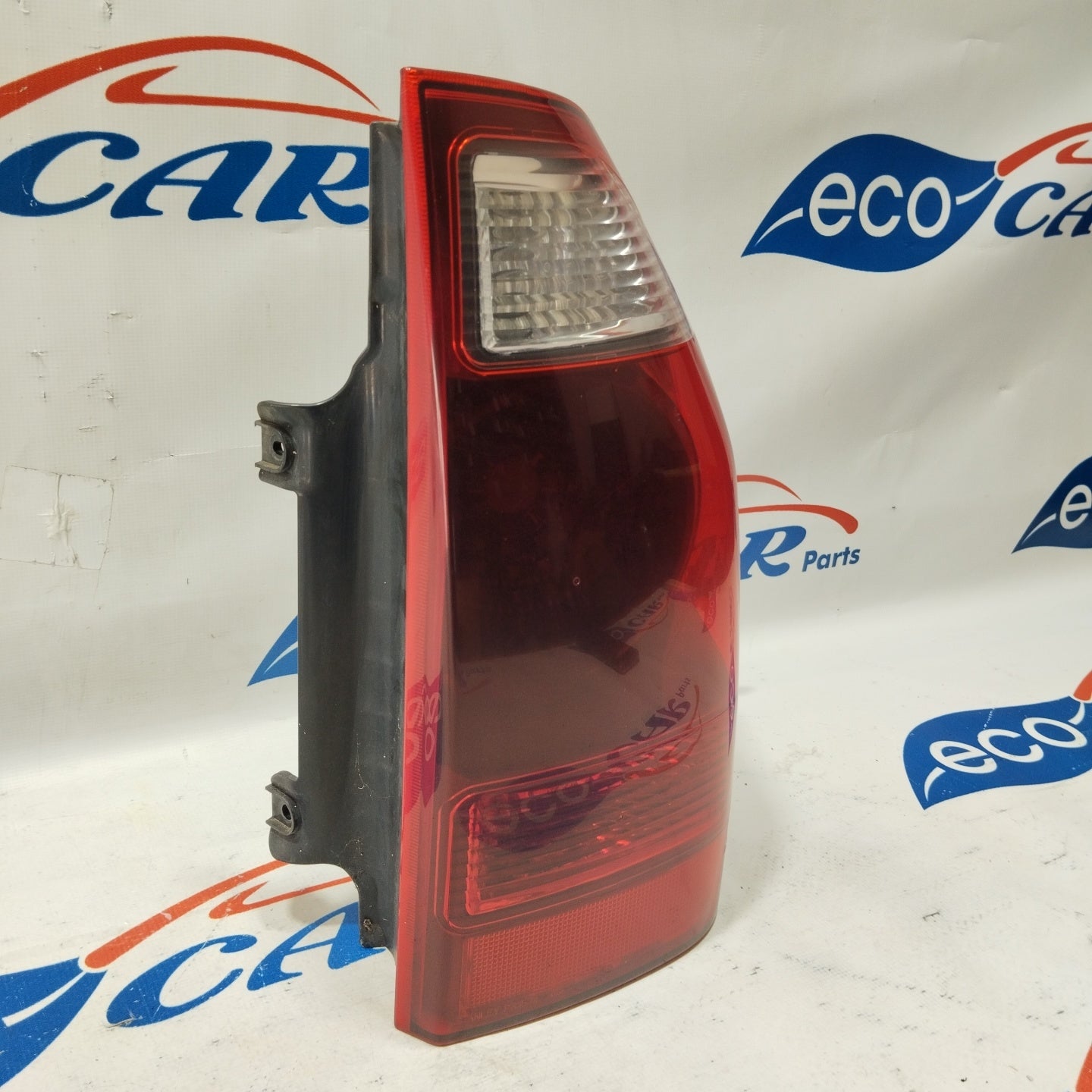 Fanale posteriore dx Mitsubishi Pajero 2005 ecoAG2527