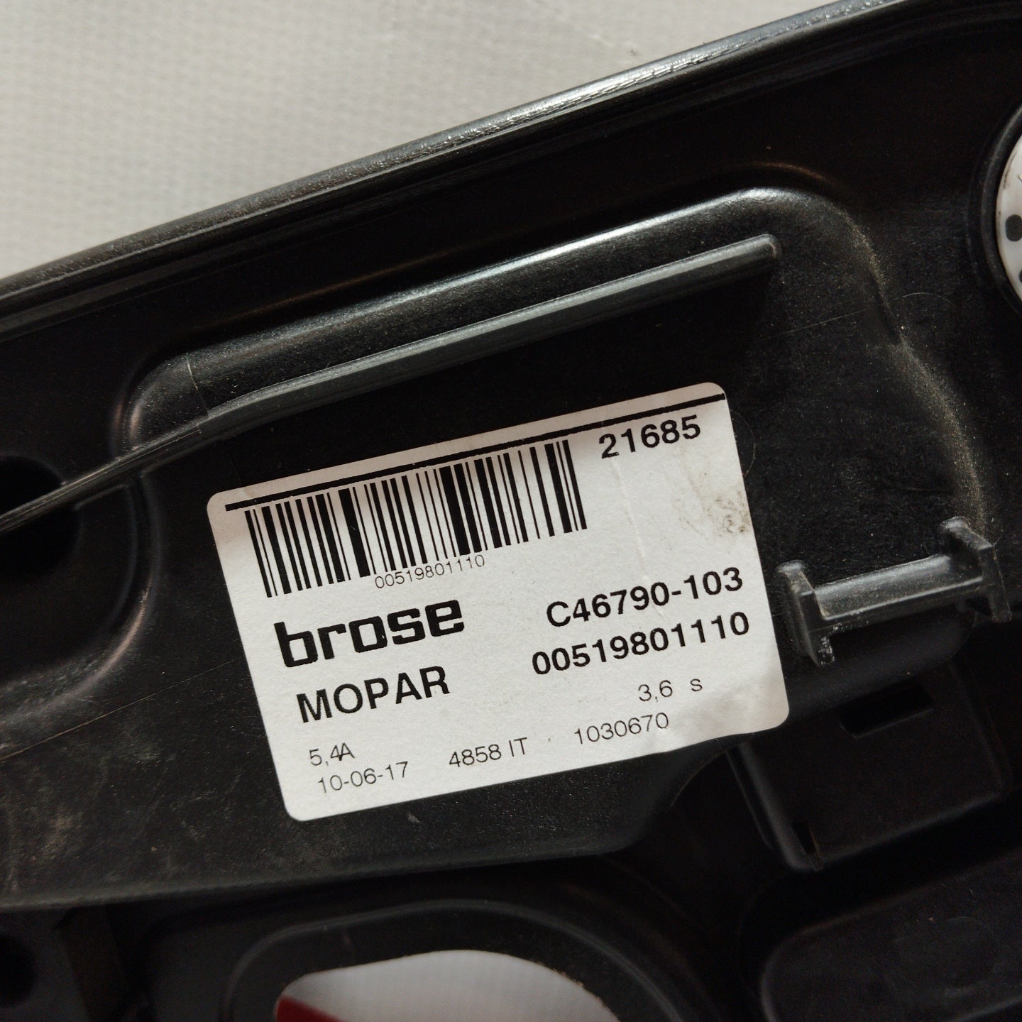 Cremagliera a pannello posteriore dx Jeep Renegade 2020 cod: C46790-103 ecoAG2540