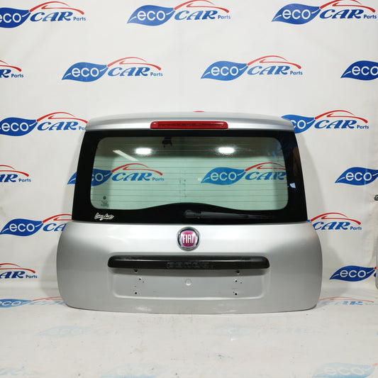 Cheerful metallic gray tailgate Fiat New Panda 2013 ecoAC4717