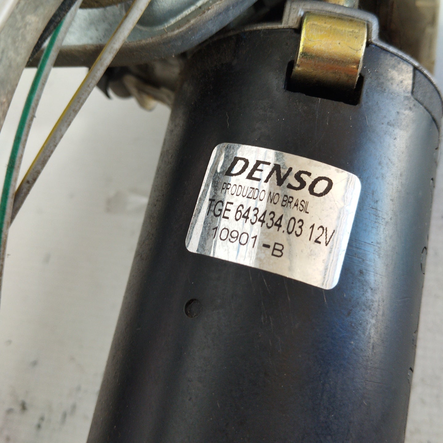 Front windshield wiper motor Fiat Palio / Strada 2001 code: tge643434.03 ecoAG2584