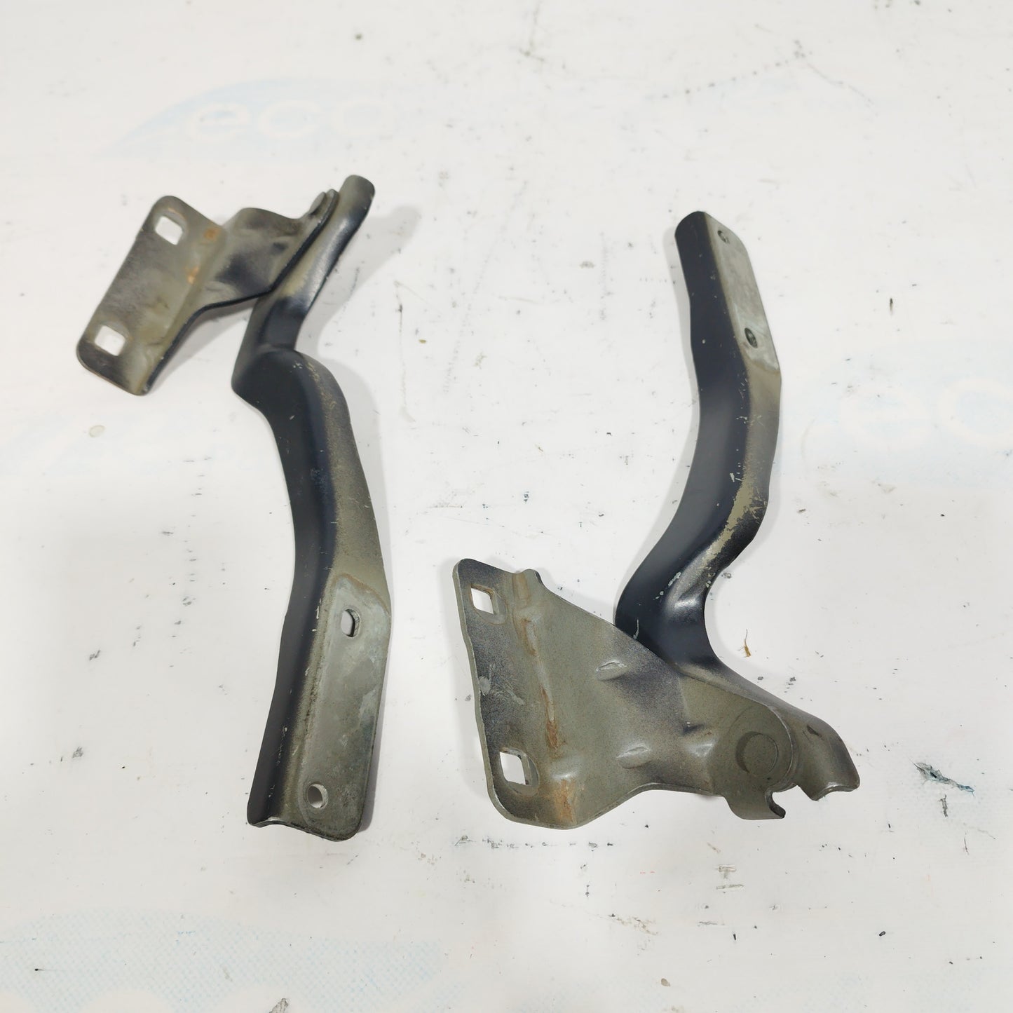 Nissan Qashqai bonnet hinges 2010 ecoAC4837