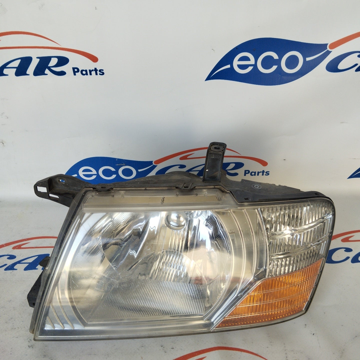 Fanale anteriore sx Mitsubishi Pajero 2005 ecoAG2628