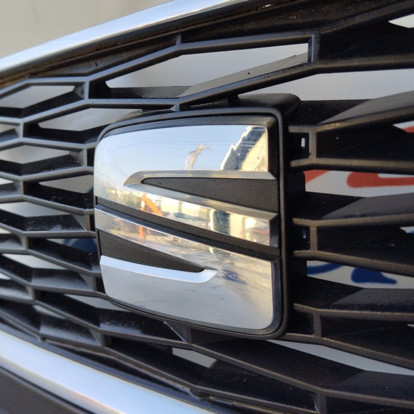 Front bumper mask Seat Leon 2016 code: 5f0853654f ecoAG2631