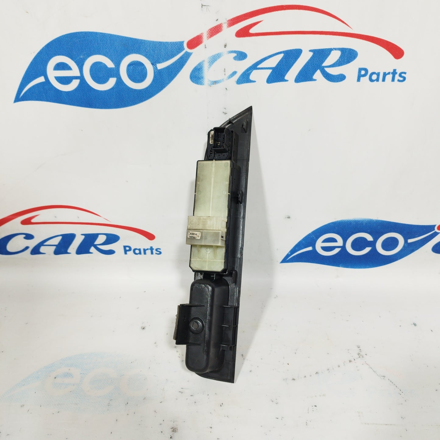 Front left control panel with 2 buttons Suzuki Swift 2005 code: 83762-62j1 ecoAC4884