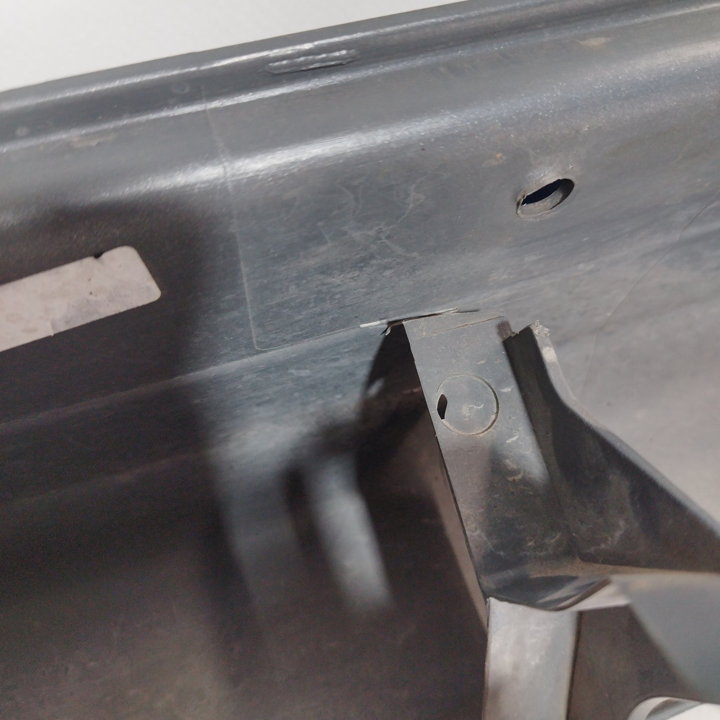 Dark gray central rear bumper Toyota Yaris Verso 2005 code: 52159-52050 ecoAC4899