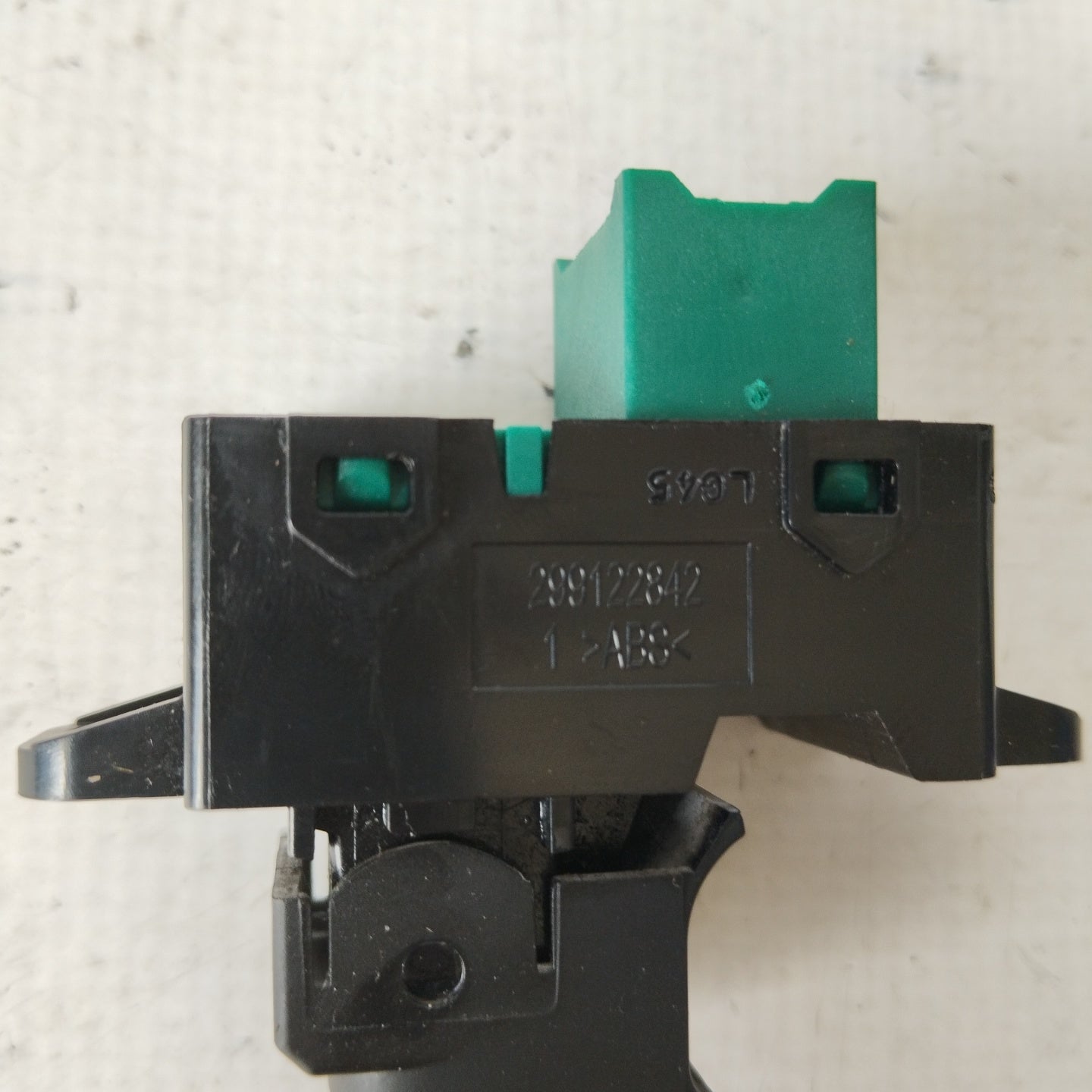 Hyundai i10 2017 vordere rechte Tastenfeld-Code: 299122842 ecoAG2690