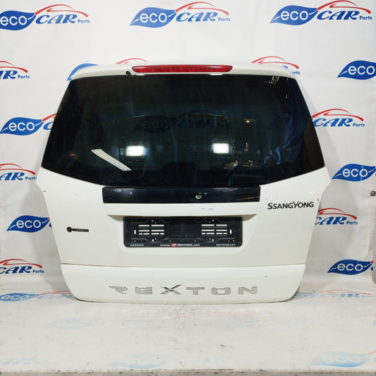 White tailgate Ssangyong Rexton 2013 ecoAC4966