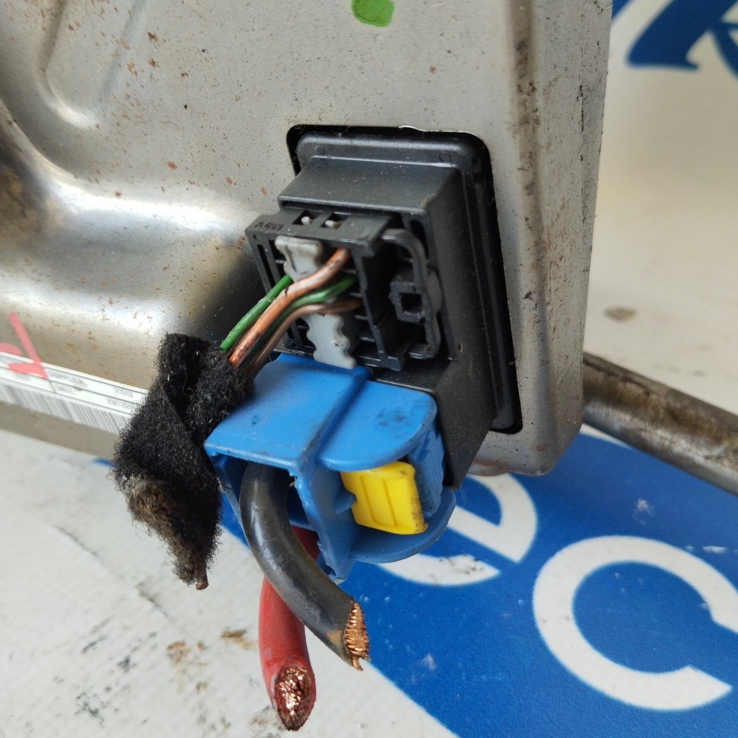 City steering column Ford Ka 2013 code: 735517031 ecoAG2717