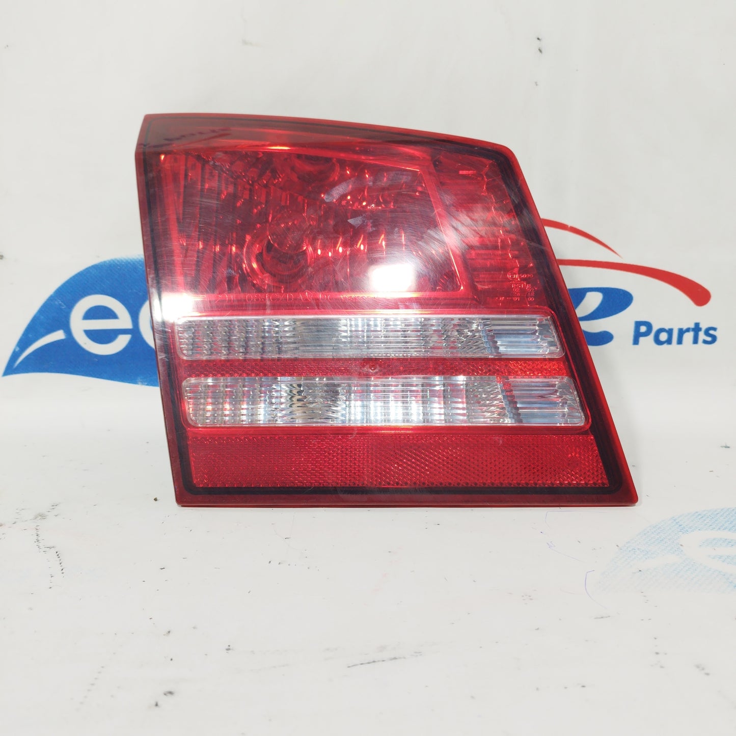 Left rear internal light Dodge Journey 2008 code: 04806369AB ecoAC4994