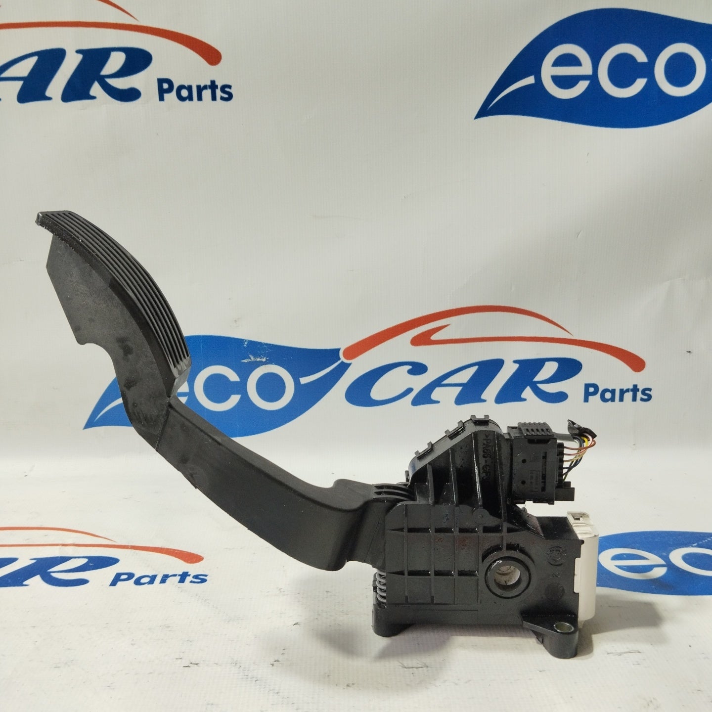 opel corsa pedale Accelerator pedal Opel Corsa E 1.4 B code: 13305804 ecoAG2758 – ECOCAR Parts