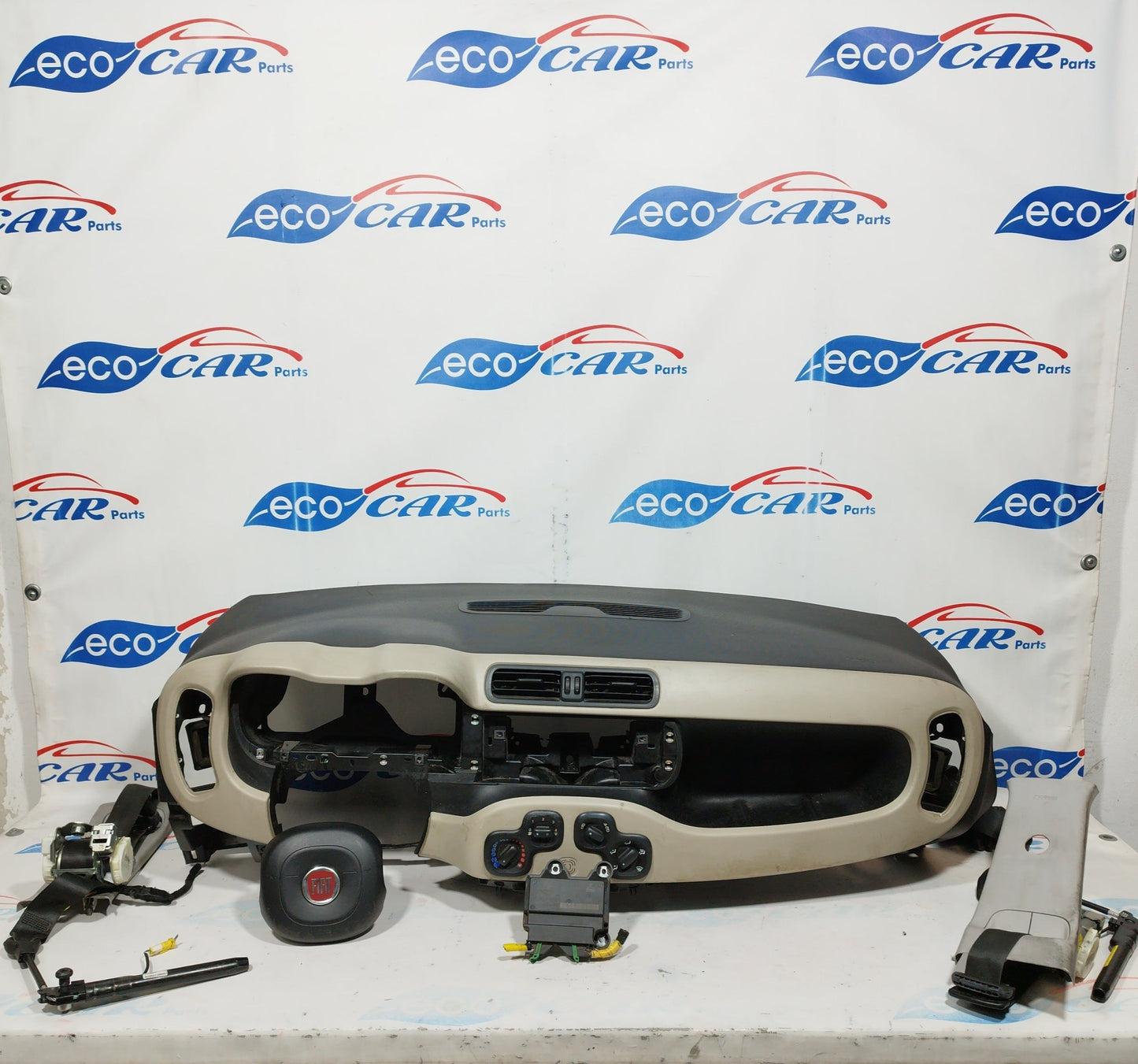 Komplettes Airbag-Set beige Fiat New Panda 2012 Code: 51842713 ecoAC5137