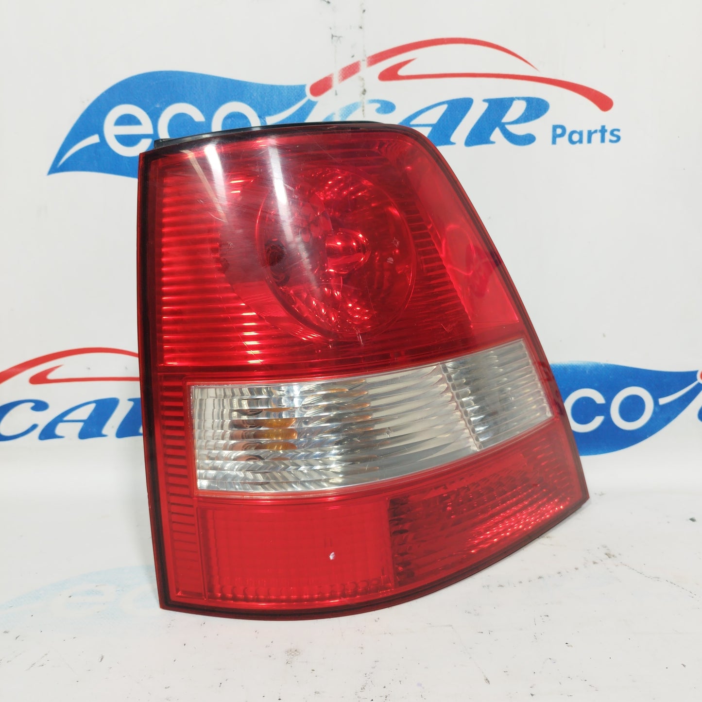 Linke Rückleuchte Kia Sorento 2002 Code: 92401-3E0 ecoAC5148