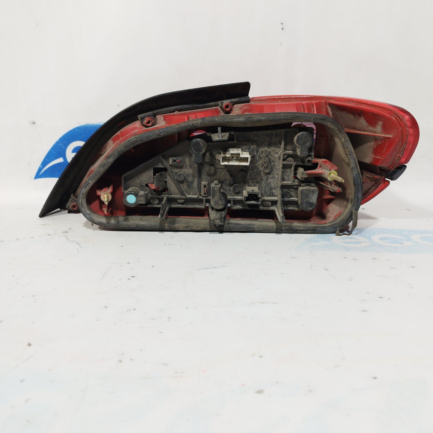 Linke Rückleuchte Peugeot 406 1999 Code: 9630364877 ecoAC5155